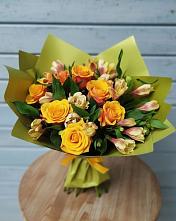 Букет цветов из:  Альстромерии и Розы в Тулуне