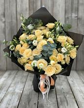 Букет цветов из:  Розы и Лизиантусы в Тулуне