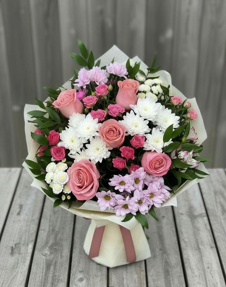 Букет цветов из: Альстромерии, Гвоздики, Розы и Хризантемы в Тулуне