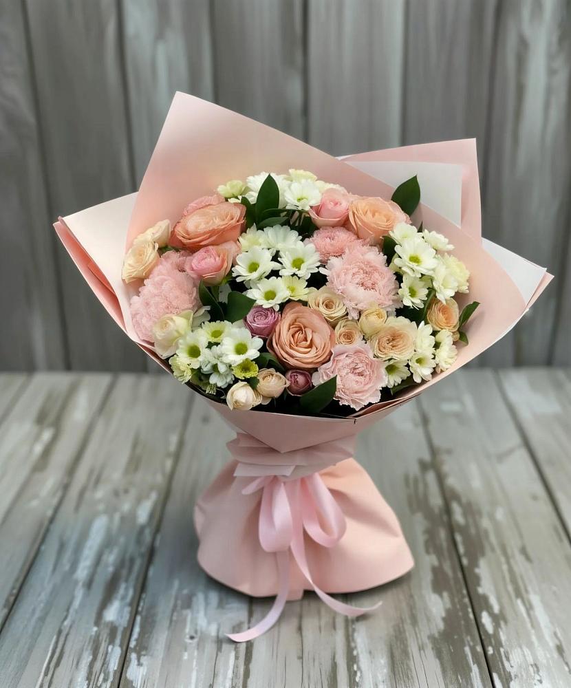 Букет цветов из: Гвоздики, Розы и Хризантемы в Тулуне