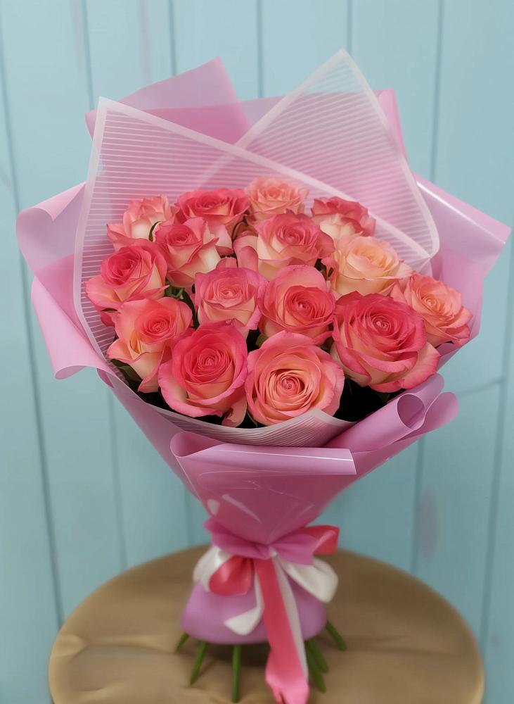 Букет 15 Розовых роз Равель в Тулуне