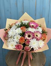 Букет цветов из:  Розы, Герберы и Хризантемы в Тулуне