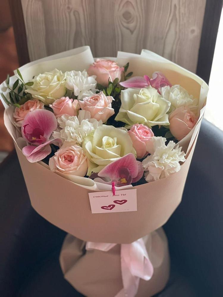 Букет цветов из: Орхидеи, Розы и Гвоздики в Тулуне