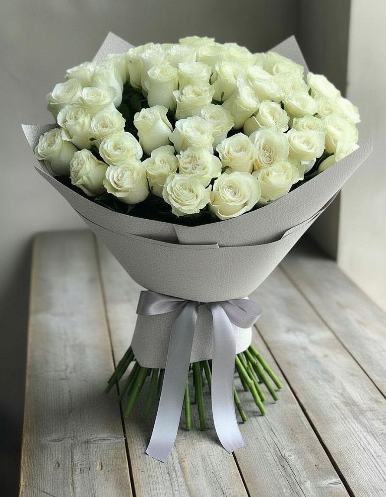 Букет 35 Белых роз в Тулуне