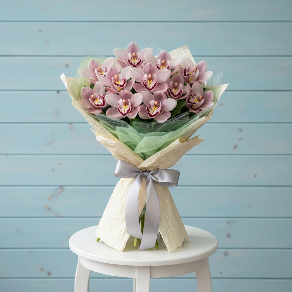 Букет цветов из: Орхидеи и Розы в Тулуне