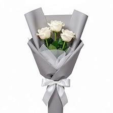 Букет 3 белые розы в Тулуне