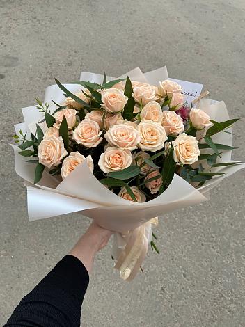 Букет Кремовые розы Латте в Тулуне