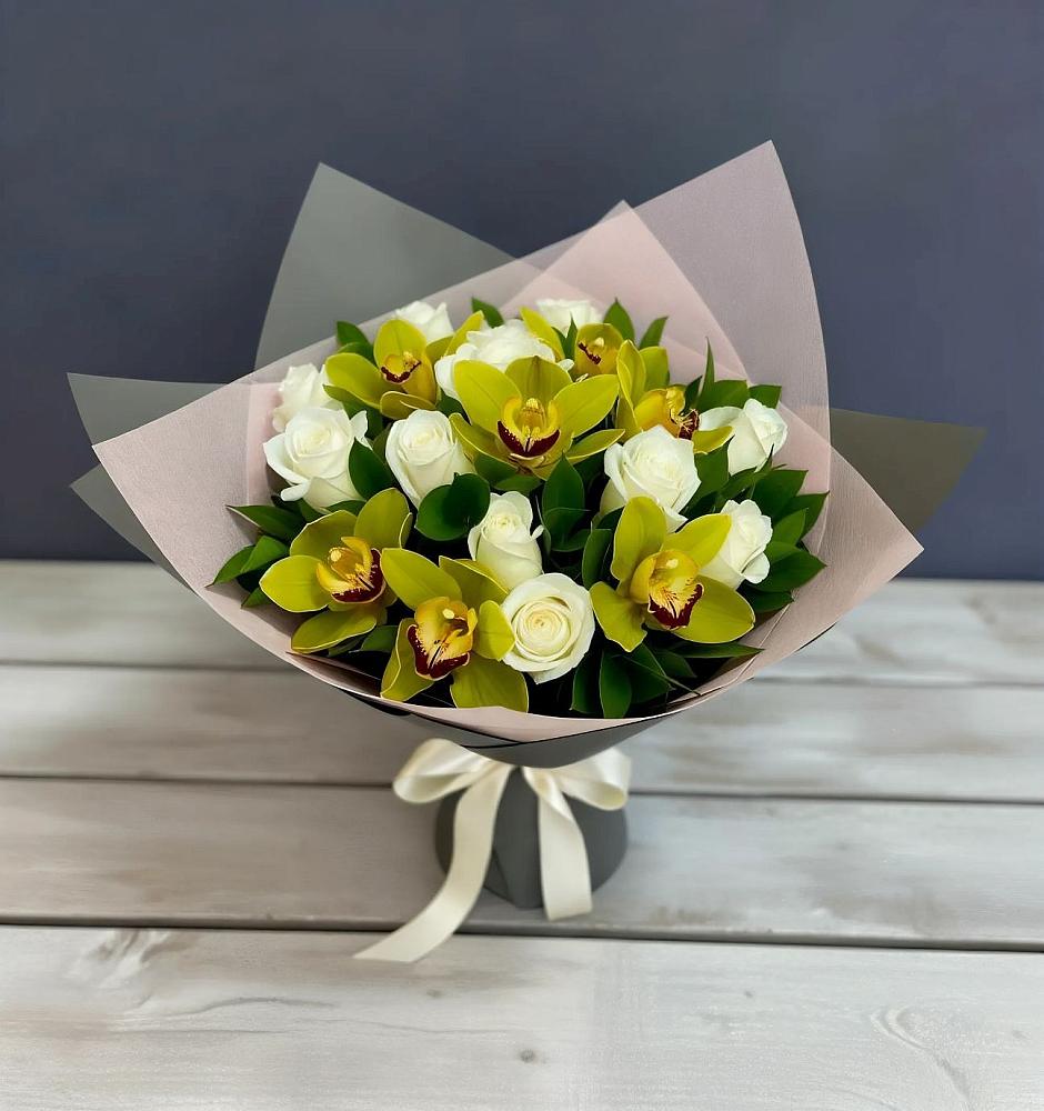 Букет цветов из: Орхидеи и Розы в Тулуне