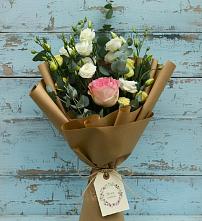 Букет цветов из:  Розы и Лизиантусы в Тулуне
