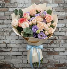 Букет цветов из:  Розы, Лизиантусы и Гвоздики #REPLACE_PRED# Тулуне