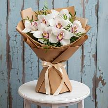 Букет цветов из:  Орхидеи и Розы в Тулуне